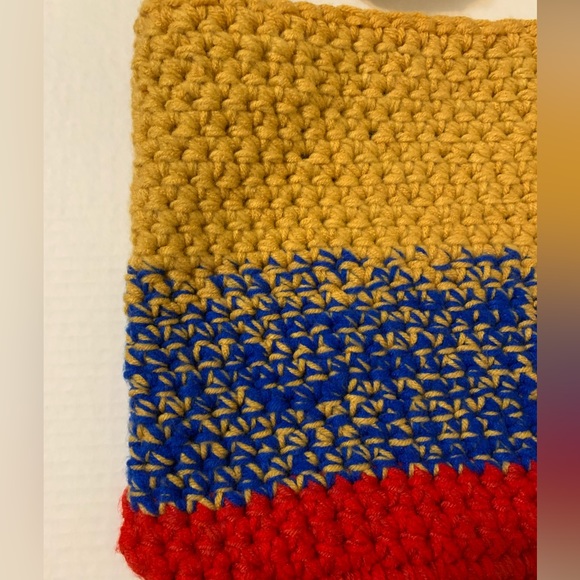 Crossbody Bag Handmade Crocheted - Picture 12 of 16